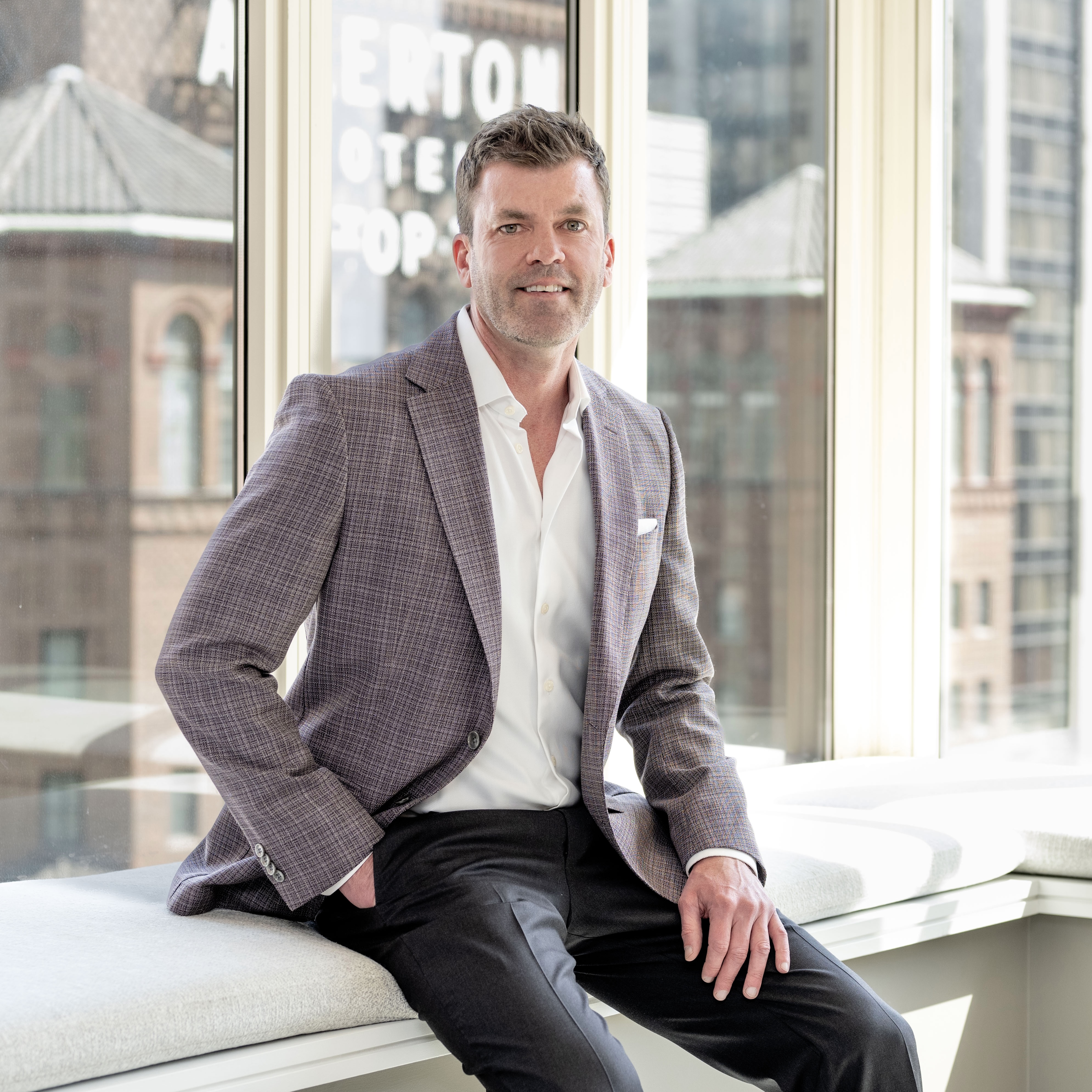 Ryan Hardy | Luxury Real Estate Agent in Chicago, IL
