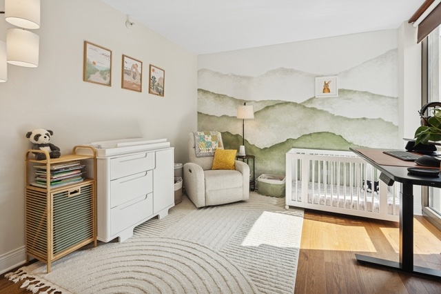 River north condo, 635 N Dearborn for sale